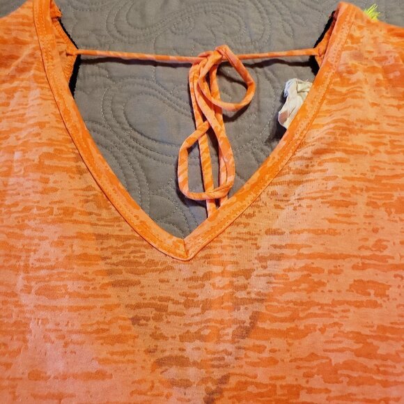 Fantastic Fawn Oversized Orange Burnout with Deep V-Back Top with Tassel trim. - Picture 4 of 6